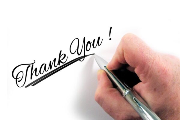 #6 마인드셋 – 감사의 마법: 매일 단 2분으로 삶이 바뀌는 이유 종이위에 Thank you라고 만년필로 적는다