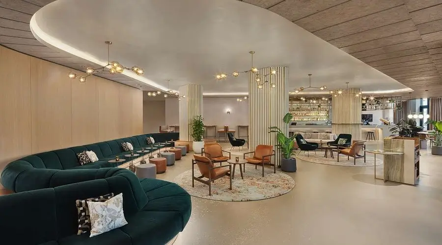 캐노피 바이 힐튼 런던 시티