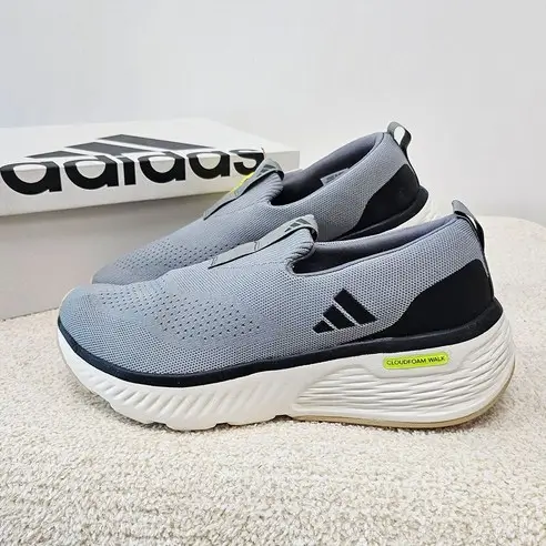 아디다스런닝화 추천 Best10-3. 아디다스 남녀공용 클라우드폼 경량 러닝화 ☁️