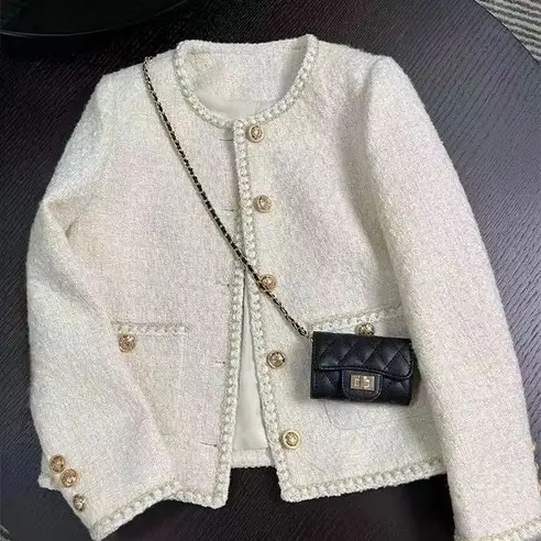 트위드자켓 추천 Best10-4. ORZQU 춘추녀 쇼트 루즈핏 재킷 정장 상의