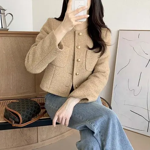 트위드자켓 추천 Best10-8. 어반룩북 라운드넥 심플 단아 스타일 트위드 자켓